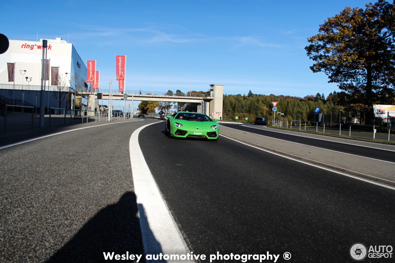 Lamborghini Aventador LP700-4