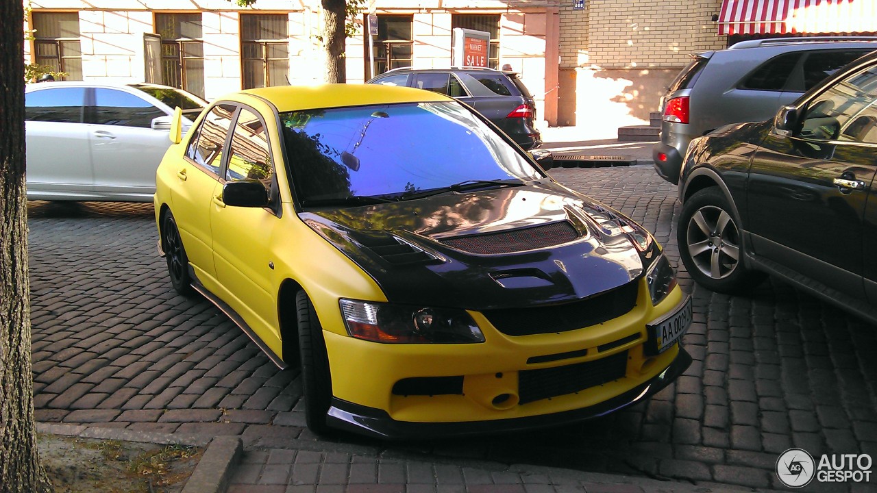 Mitsubishi Lancer Evolution IX