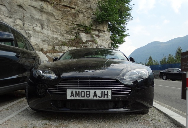 Aston Martin V8 Vantage