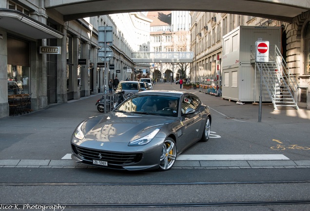 Ferrari GTC4Lusso