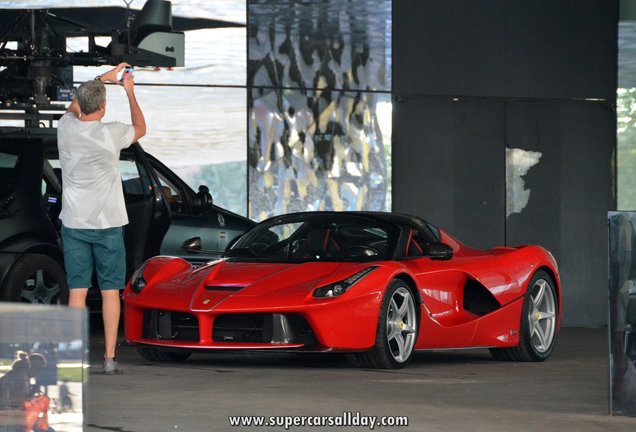 Ferrari LaFerrari Aperta