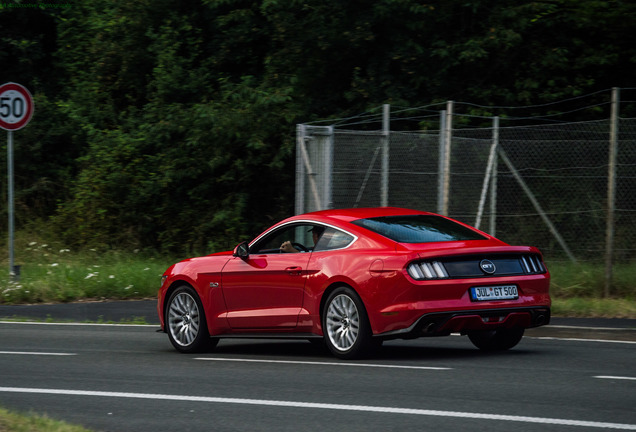 Ford Mustang GT 2015