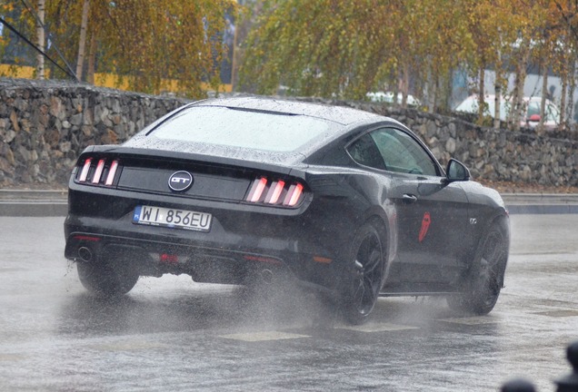 Ford Mustang GT 2015