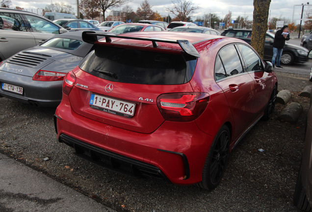 Mercedes-AMG A 45 W176 2015