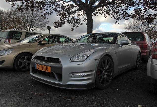 Nissan GT-R 2015