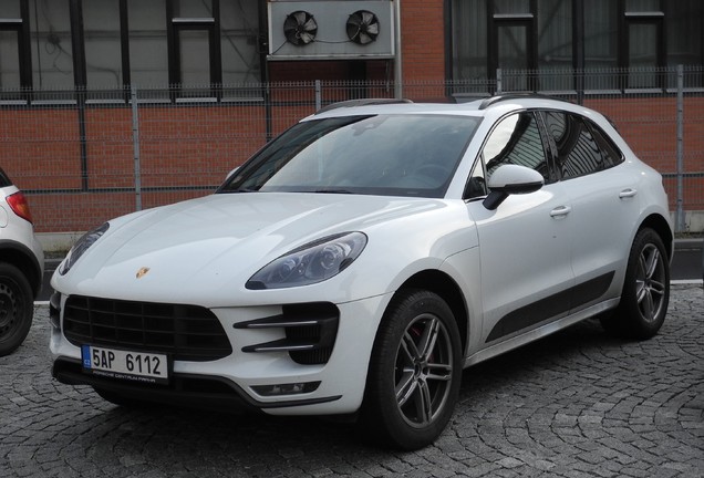 Porsche 95B Macan Turbo