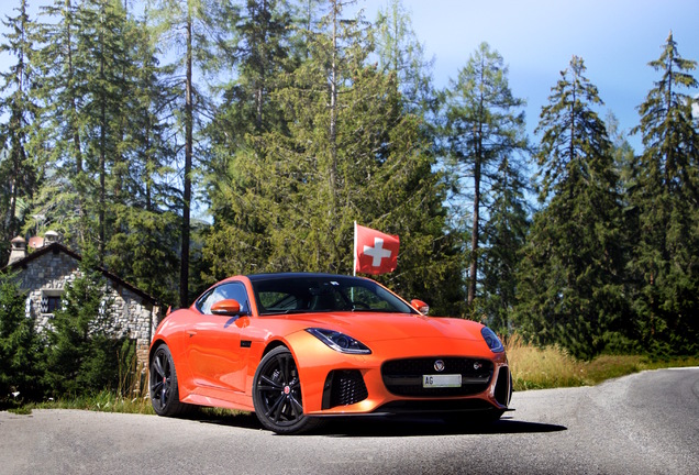 Jaguar F-TYPE SVR Coupé