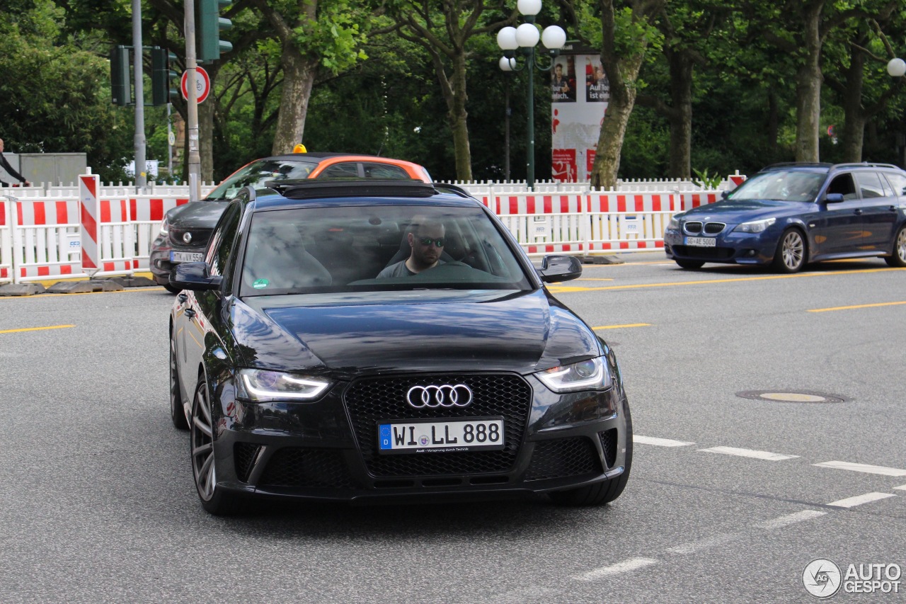 Audi RS4 Avant B8