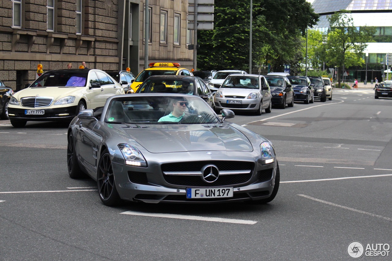 Mercedes-Benz SLS AMG Roadster