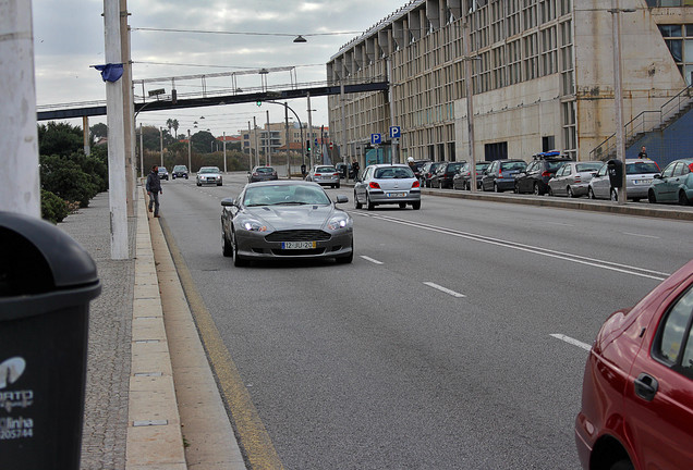 Aston Martin DB9