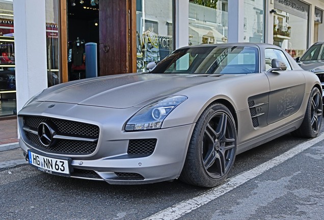 Mercedes-Benz SLS AMG