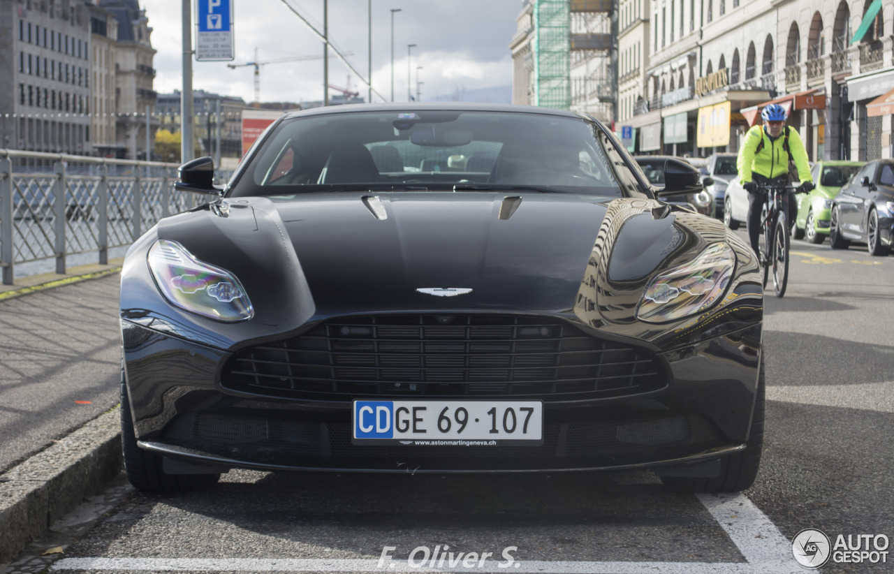 Aston Martin DB11