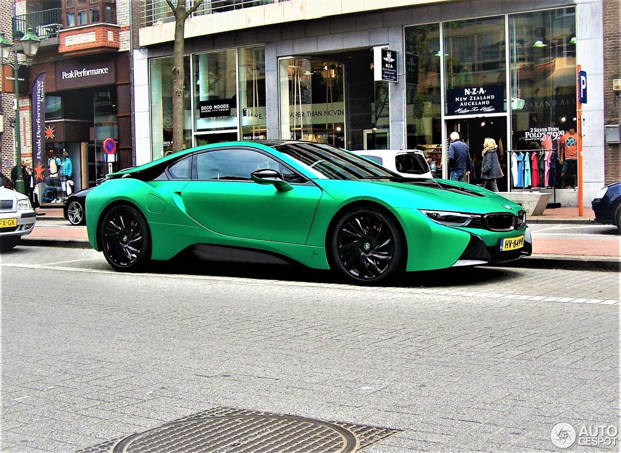 BMW i8