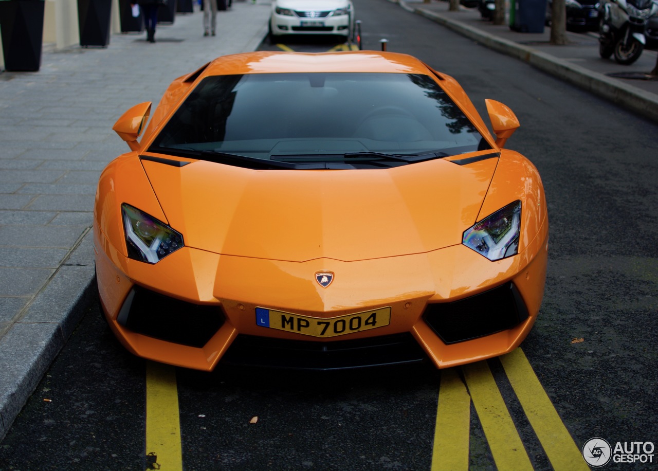 Lamborghini Aventador LP700-4