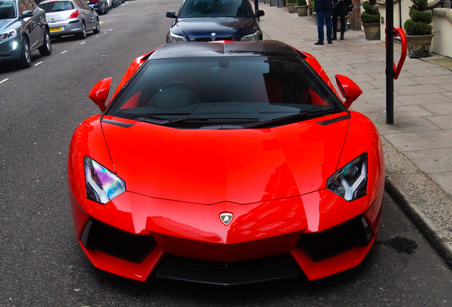 Lamborghini Aventador LP700-4 Roadster