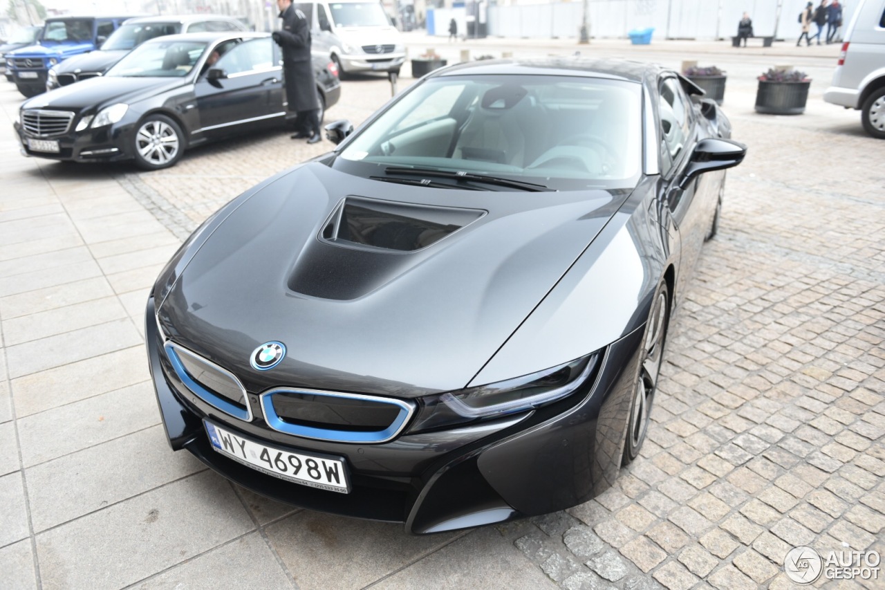 BMW i8