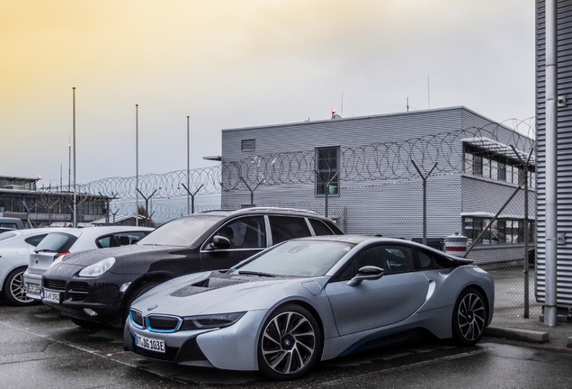 BMW i8