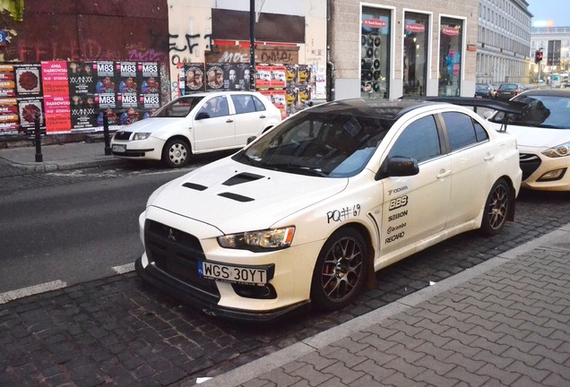 Mitsubishi Lancer Evolution X MR