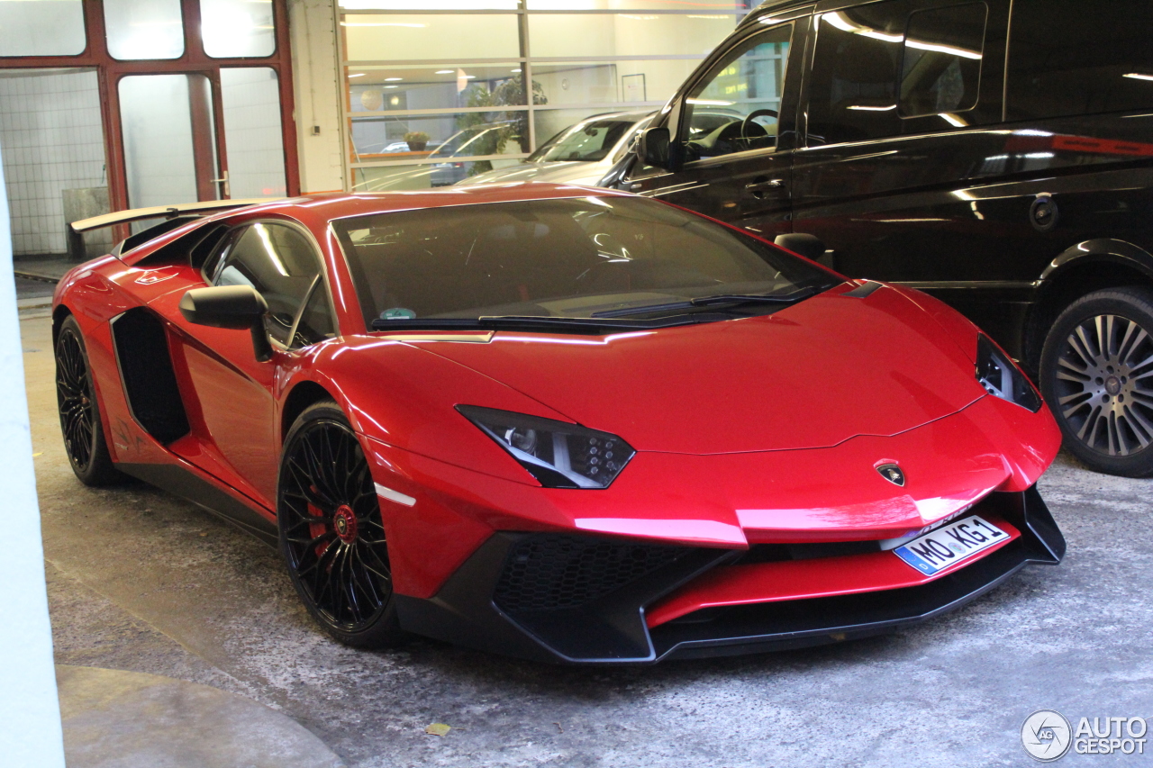 Lamborghini Aventador LP750-4 SuperVeloce