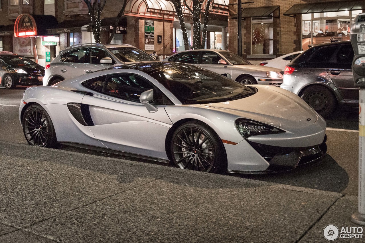 McLaren 570GT