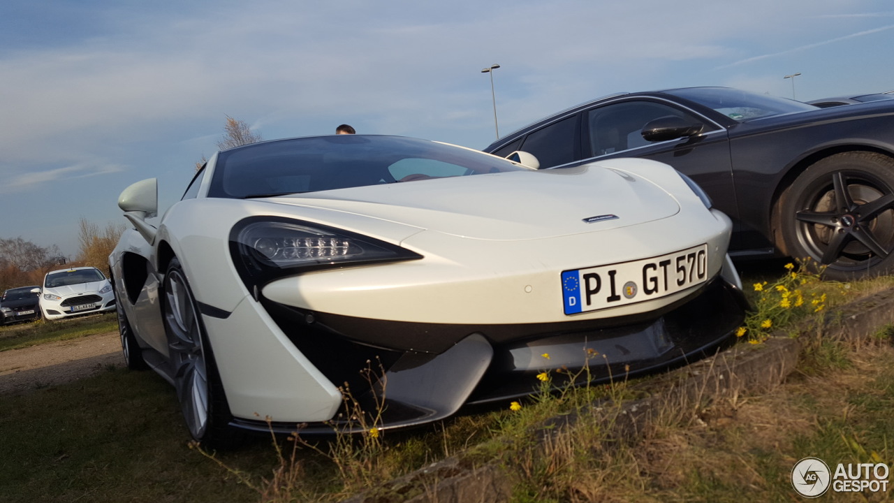 McLaren 570GT