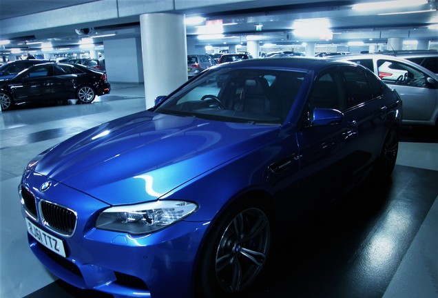 BMW M5 F10 2011