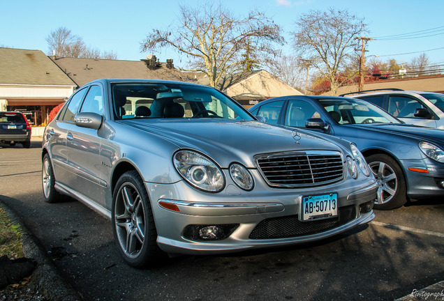 Mercedes-Benz E 55 AMG