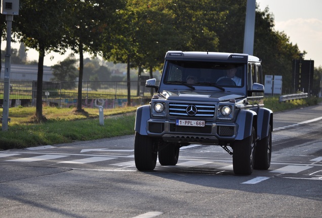 Mercedes-Benz G 500 4X4²