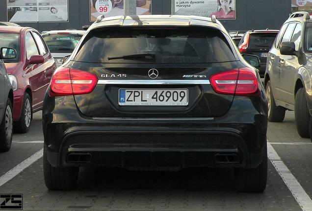 Mercedes-Benz GLA 45 AMG X156