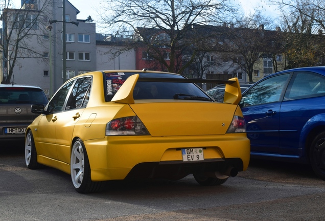 Mitsubishi Lancer Evolution IX