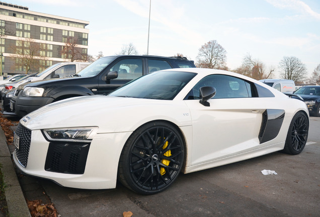 Audi R8 V10 Plus 2015