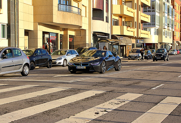 BMW i8