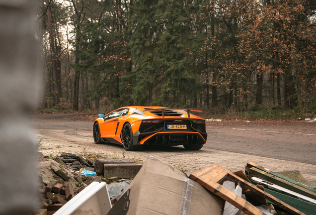 Lamborghini Aventador LP750-4 SuperVeloce