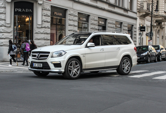 Mercedes-Benz GL 63 AMG X166