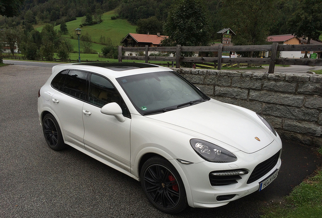 Porsche 958 Cayenne GTS