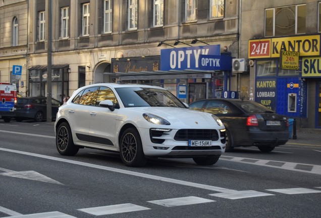 Porsche 95B Macan GTS