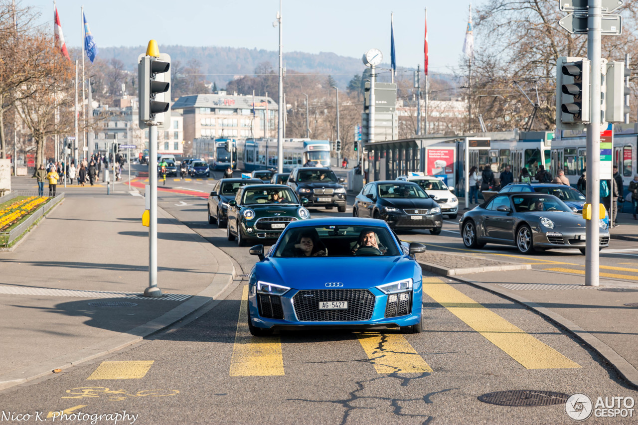 Audi R8 V10 Plus 2015