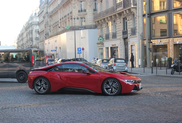 BMW i8 Protonic Red Edition