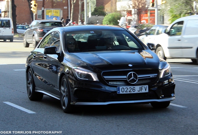 Mercedes-Benz CLA 45 AMG C117