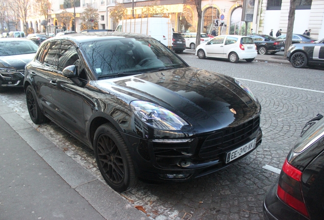 Porsche 95B Macan GTS