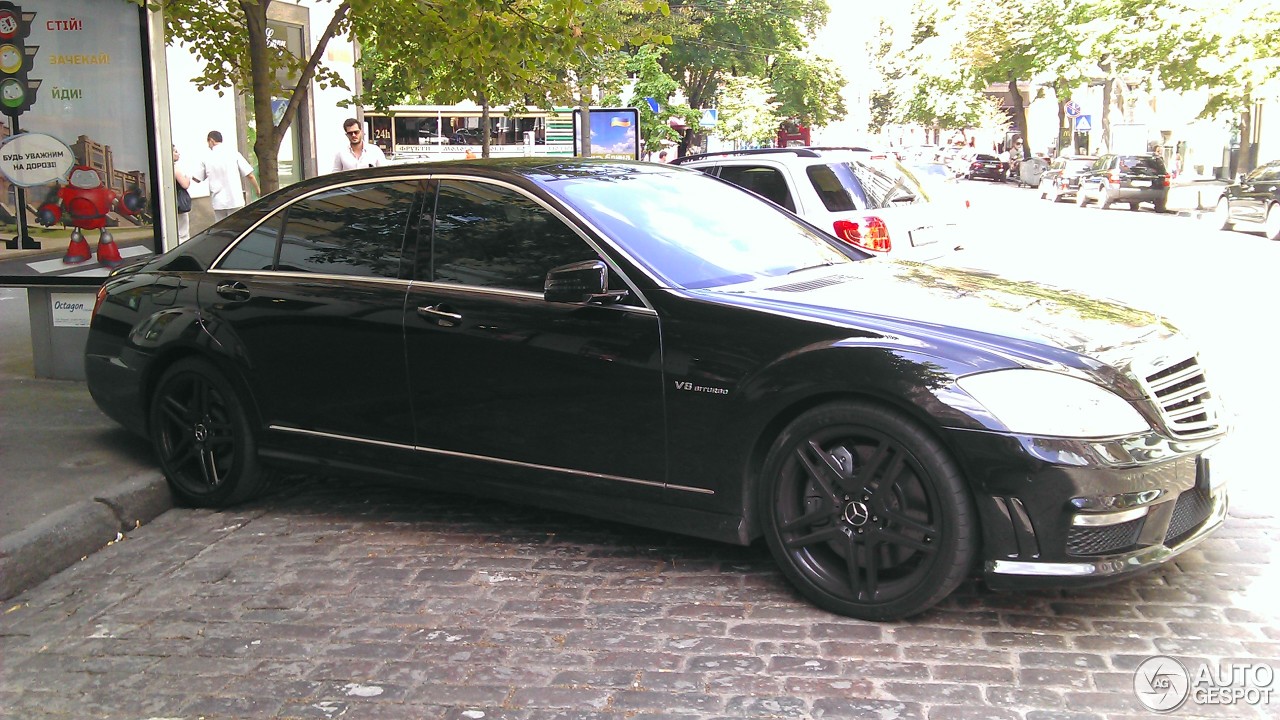 Mercedes-Benz S 63 AMG W221 2011