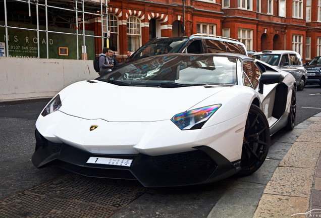 Lamborghini Aventador LP720-4 Roadster 50° Anniversario