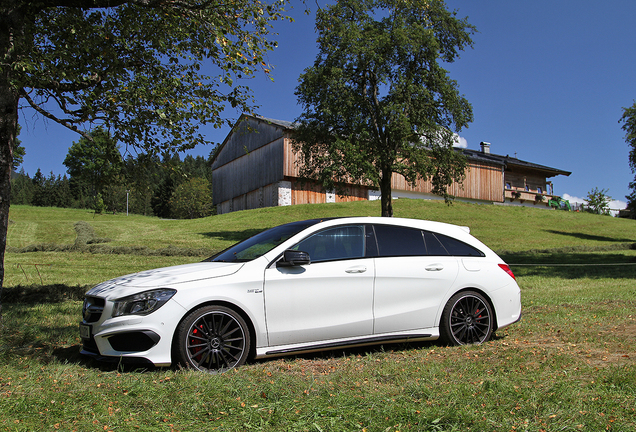 Mercedes-Benz CLA 45 AMG Shooting Brake