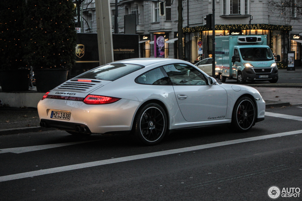 Porsche 997 Carrera 4 GTS