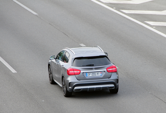 Mercedes-Benz GLA 45 AMG X156