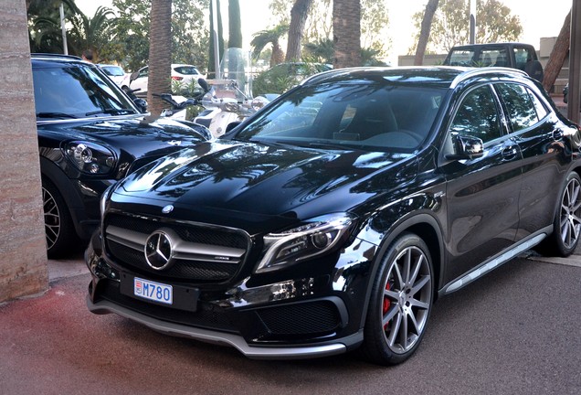 Mercedes-Benz GLA 45 AMG X156