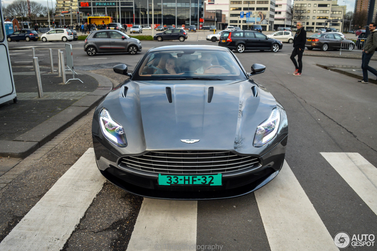 Aston Martin DB11