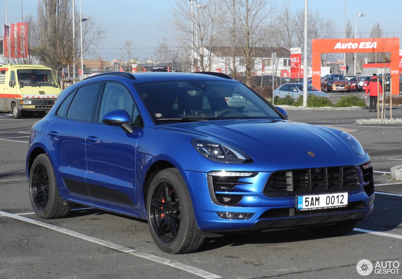 Porsche 95B Macan GTS