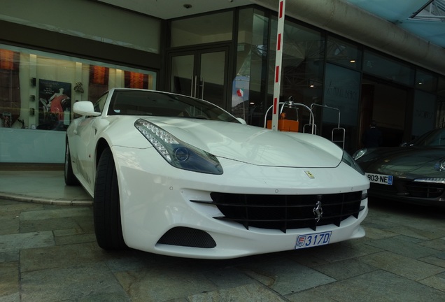 Ferrari FF