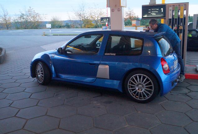 Renault Clio V6 Phase II